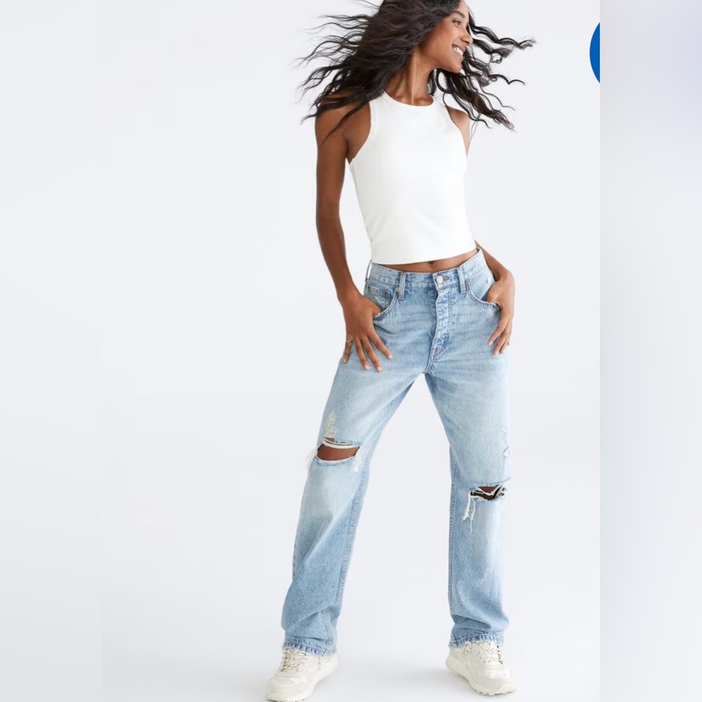 Like New Aero High Rise Baggy Jean!